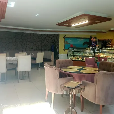 Carsi Hotel&cafe Szálloda